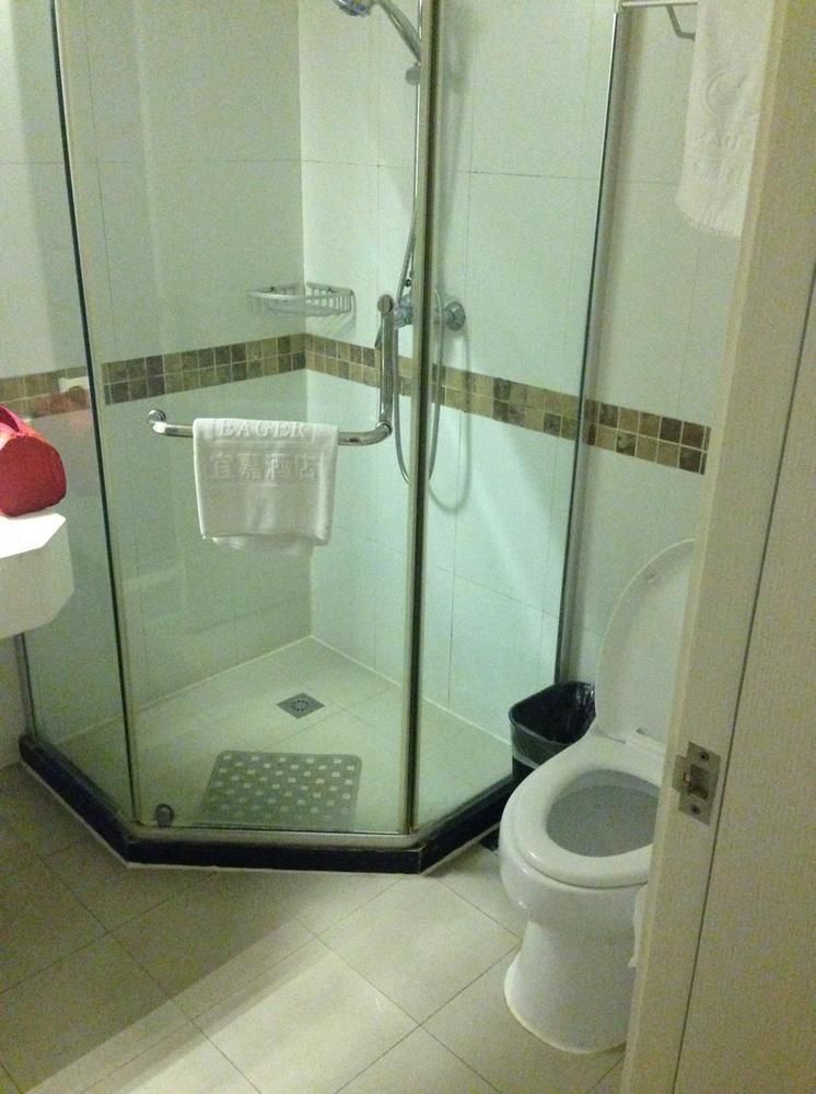 Eager Hotel