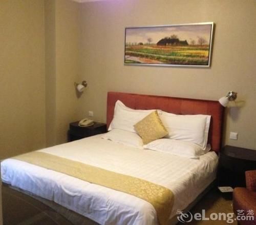 Hotel Eager Shanghai