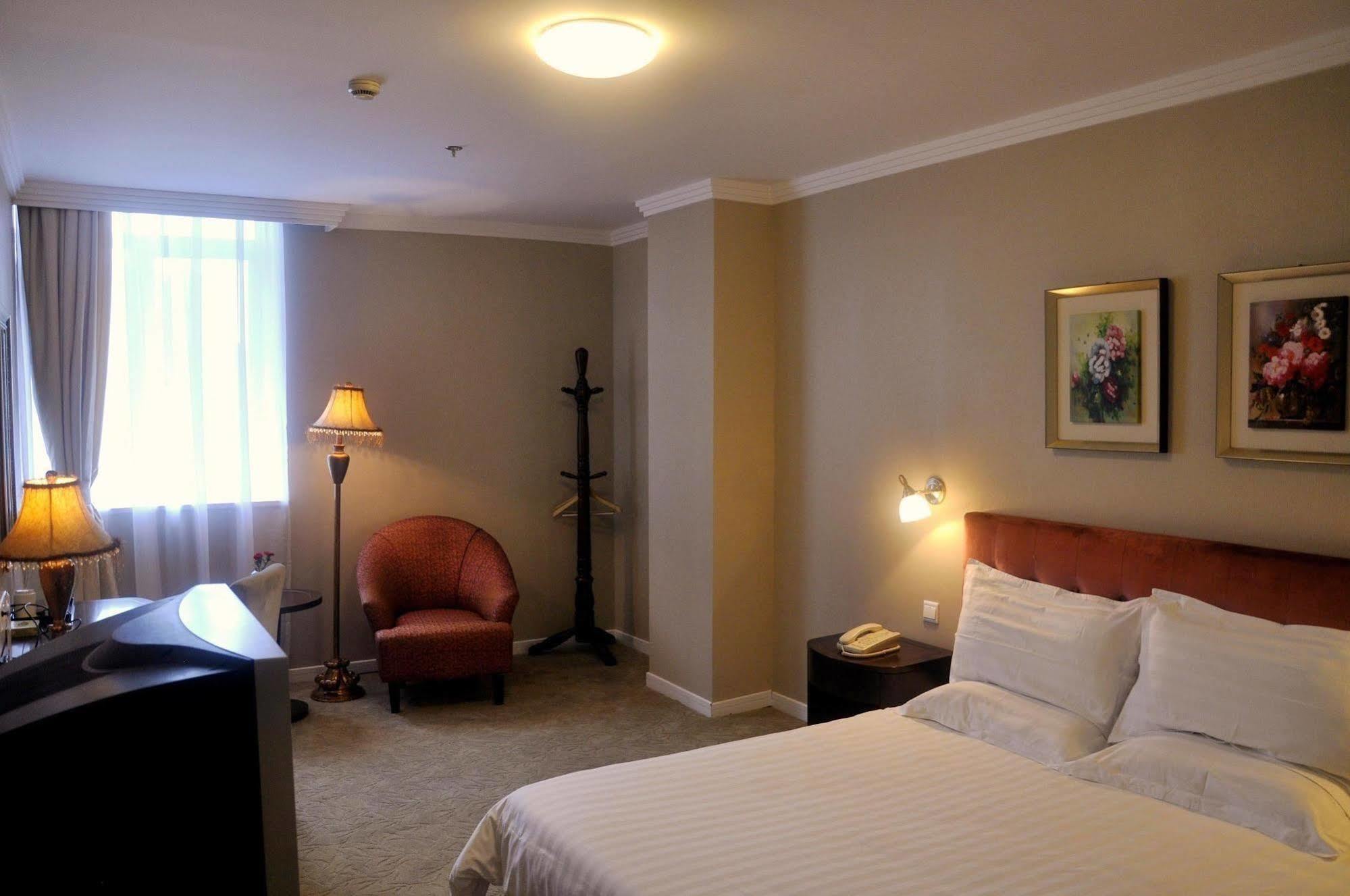 Eager Hotel