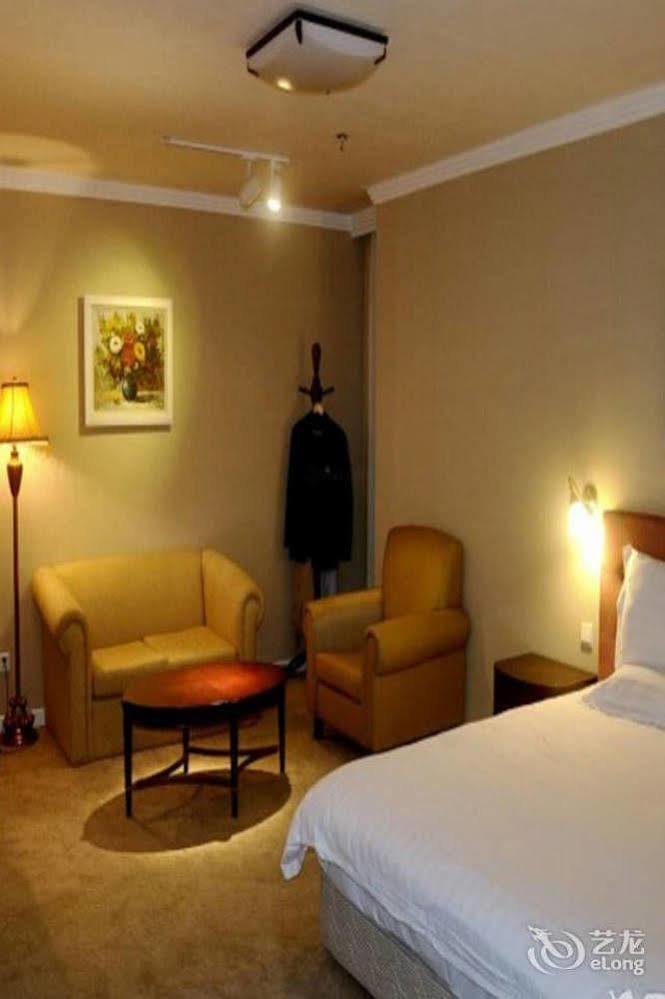 Eager Hotel
